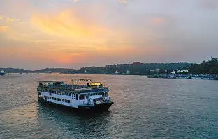 Cruise On the Mandovi River