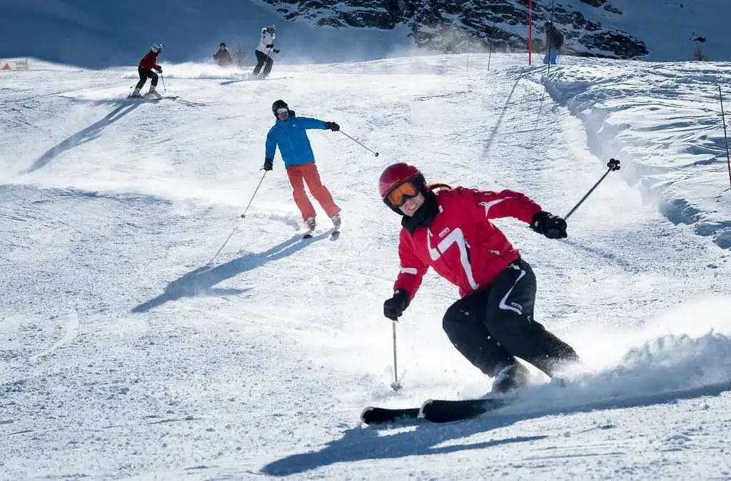 Skiing & Snow Activities