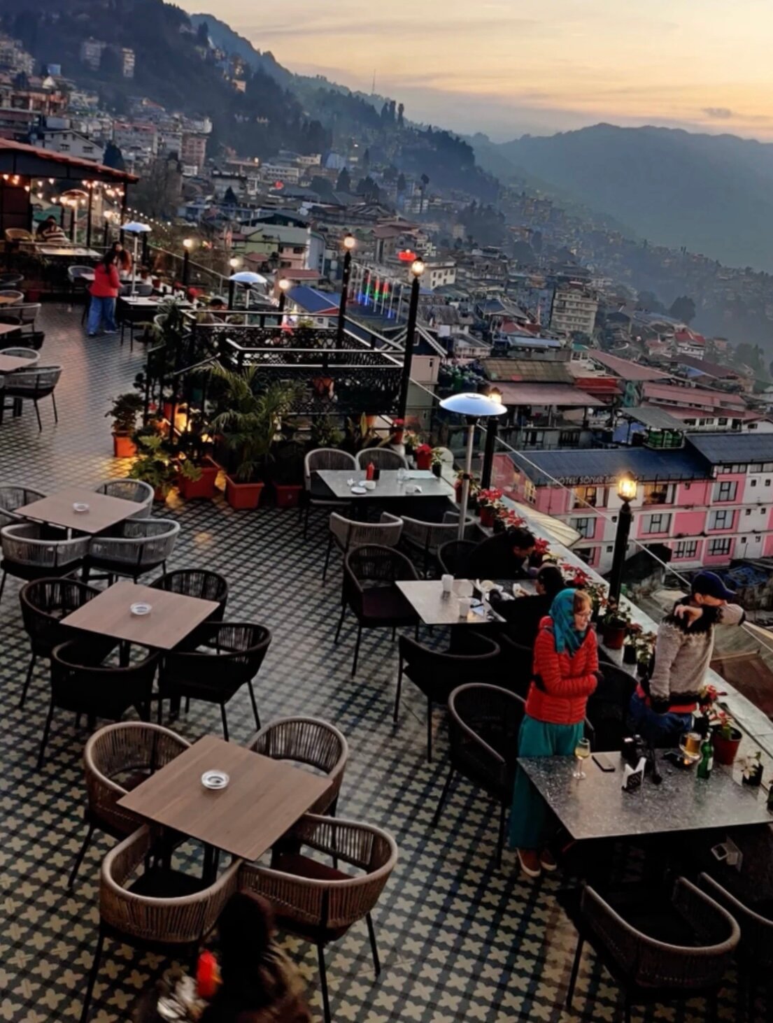Relax in Hill-View Cafés