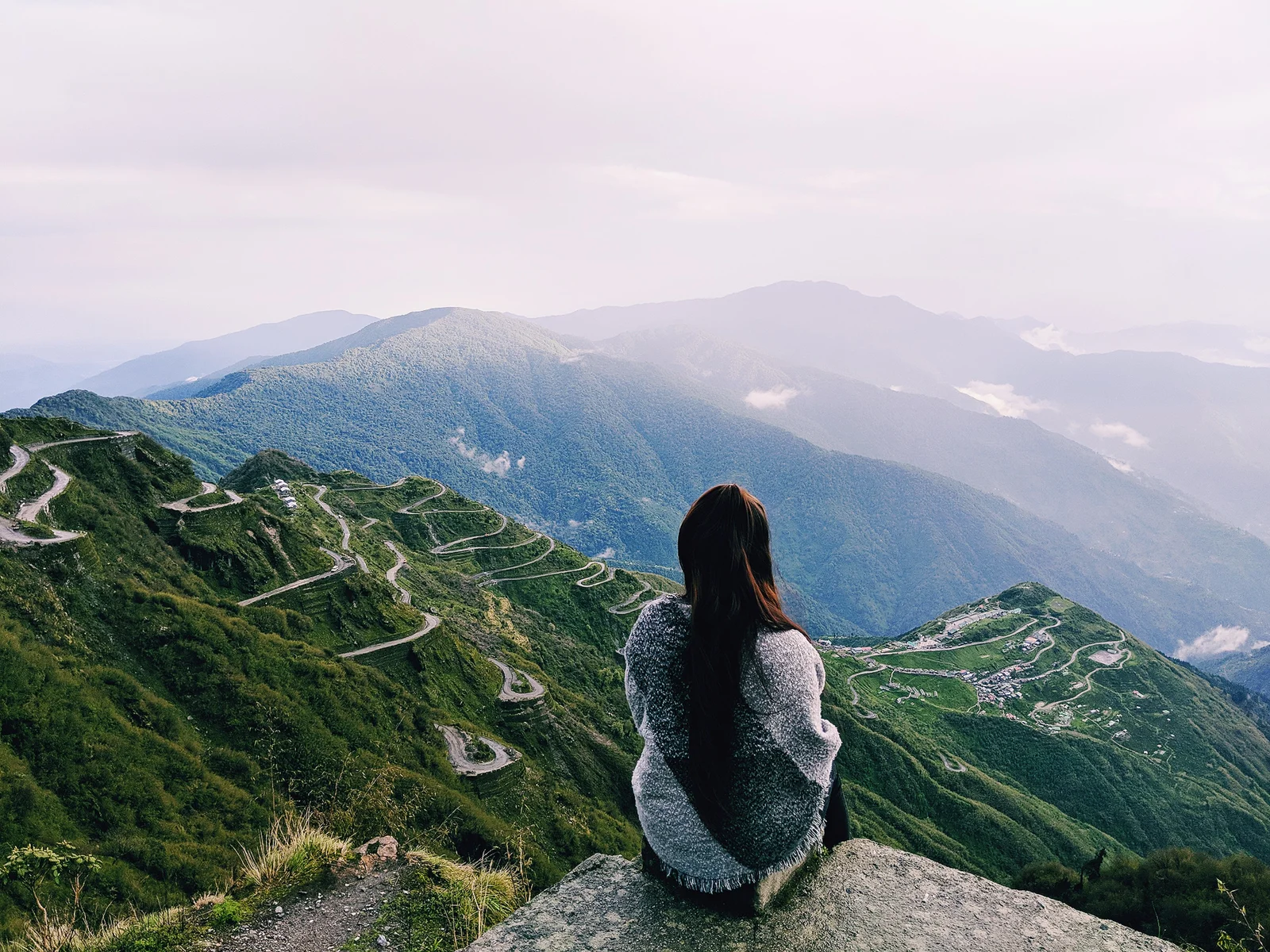 Capture Panoramic Views of Mount Kanchenjunga